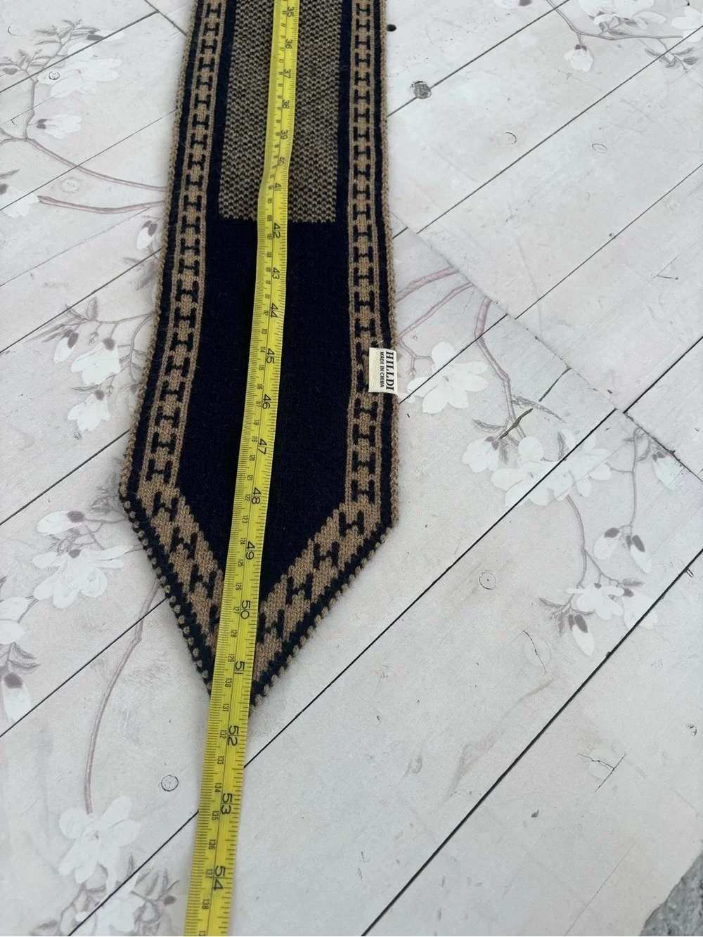Hilldi women scarf